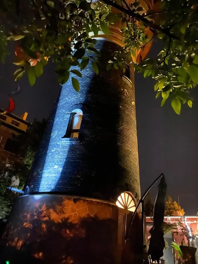 Water Tower Budapest 1097 0*,